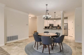 Captivating 4BR Haven with Park View near DT